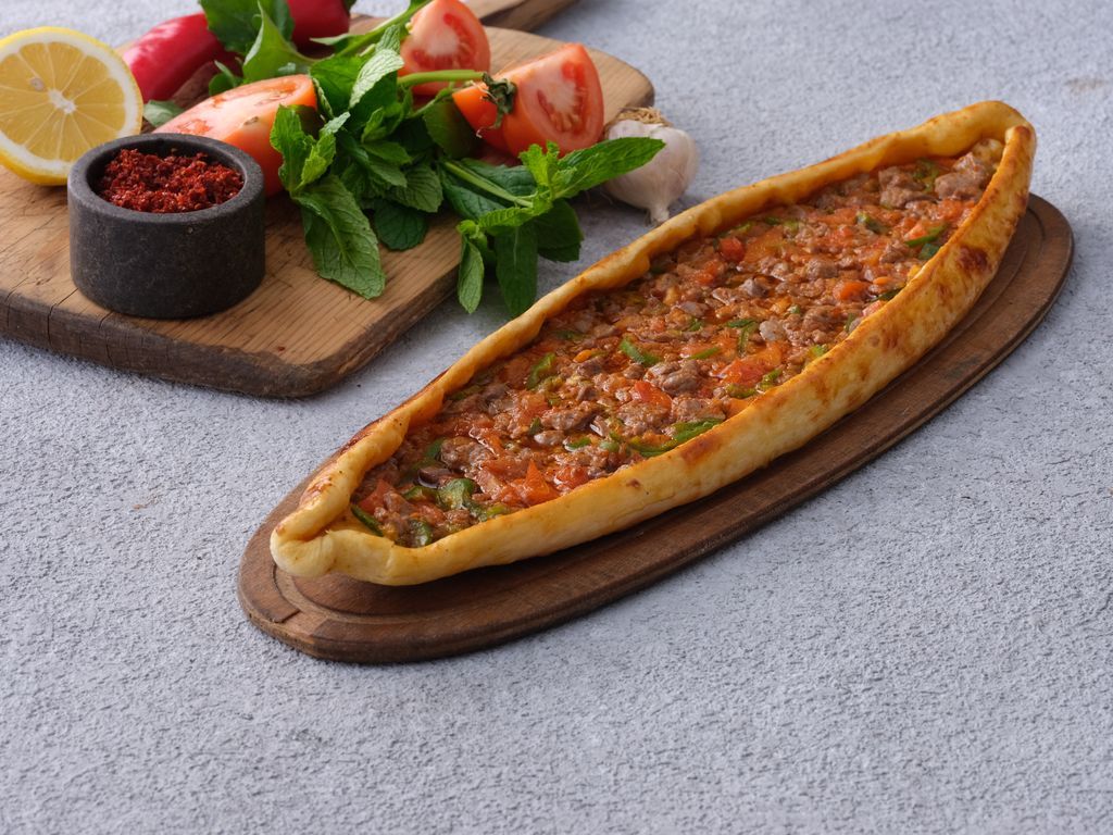 Kuşbaşılı Pide